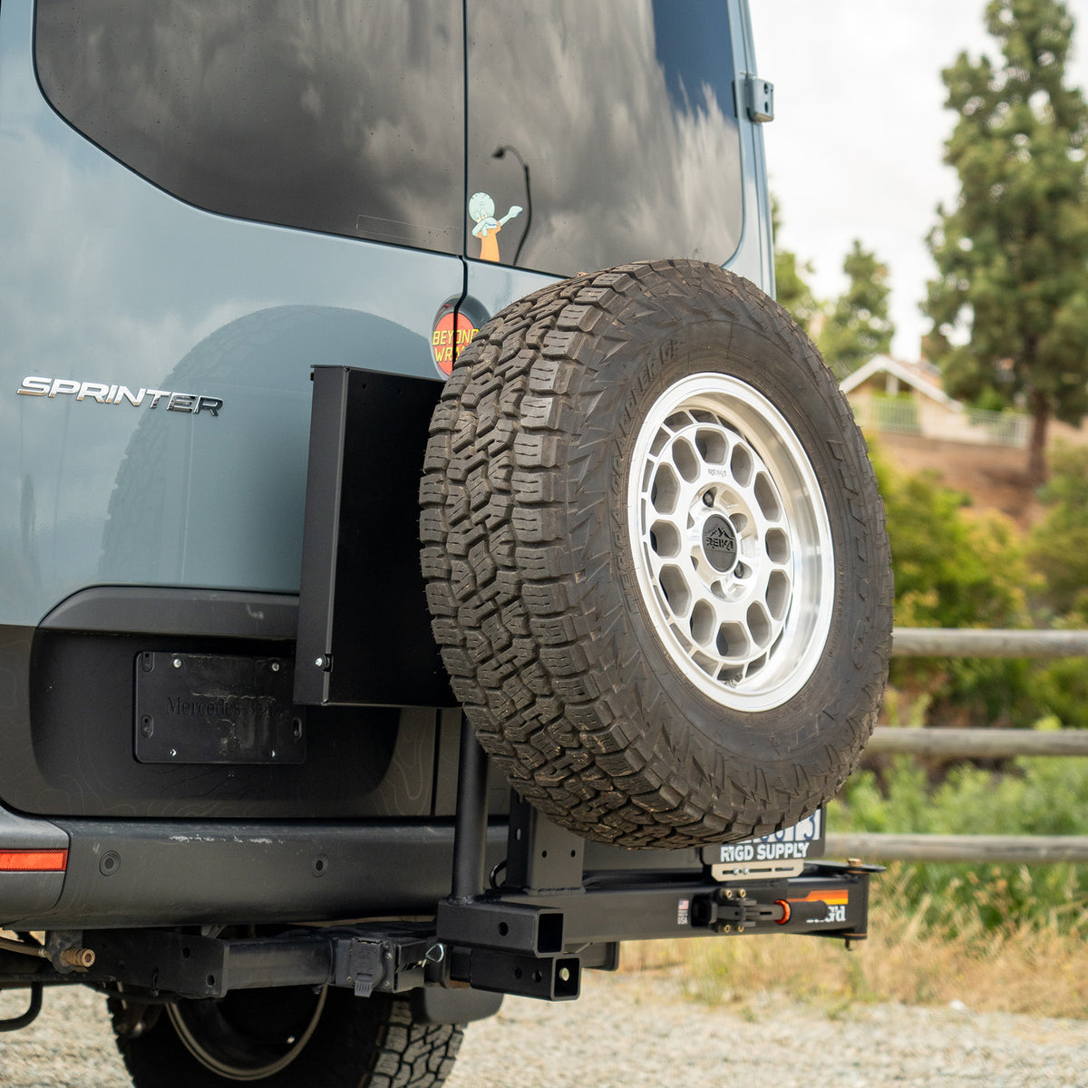 UltraSwing® Van-Fit Spare Tire Hitch Mount | RiGd Supply