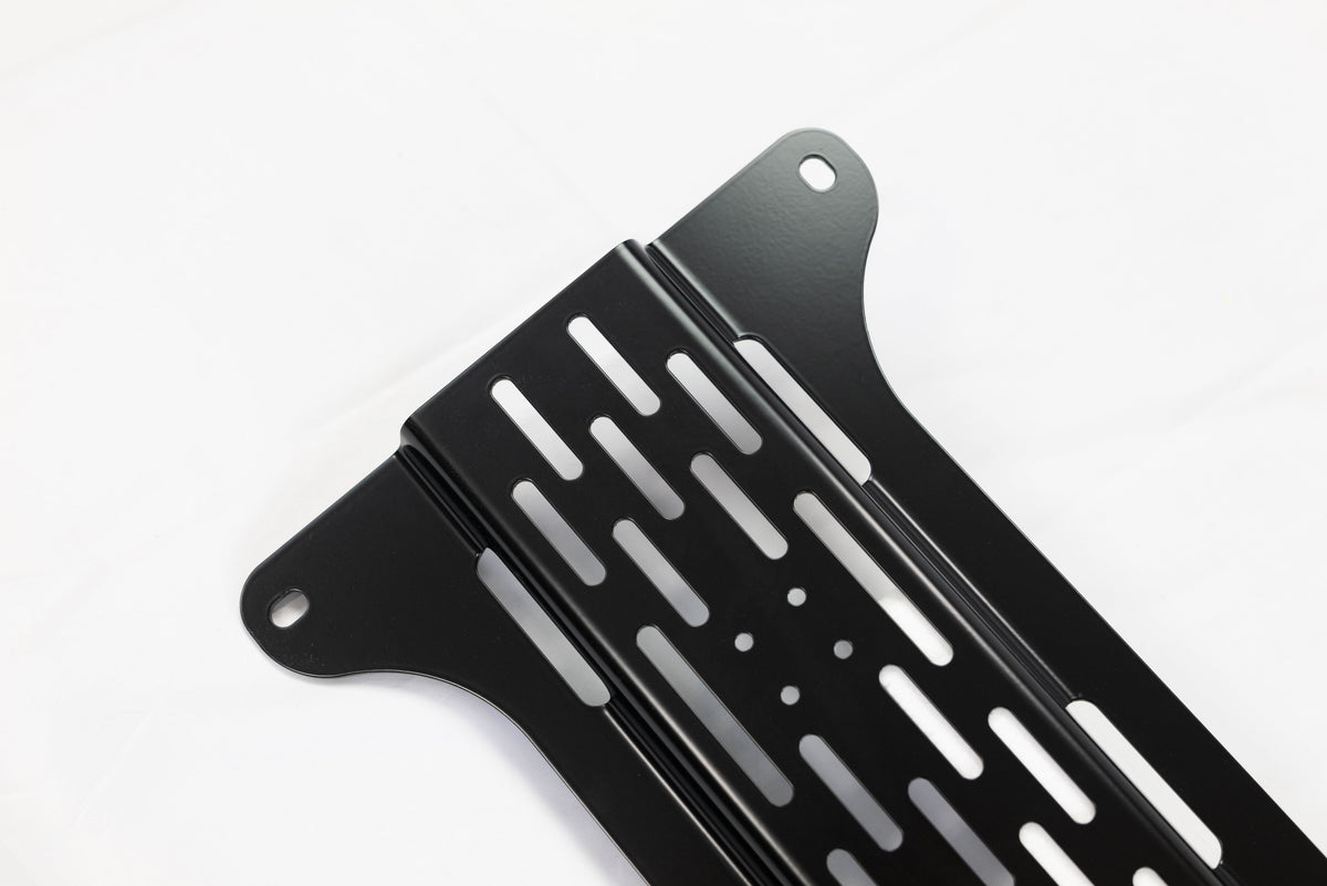 Overland Kitted Universal Mounting Plate for MAXTRAX® MKII and XTREME