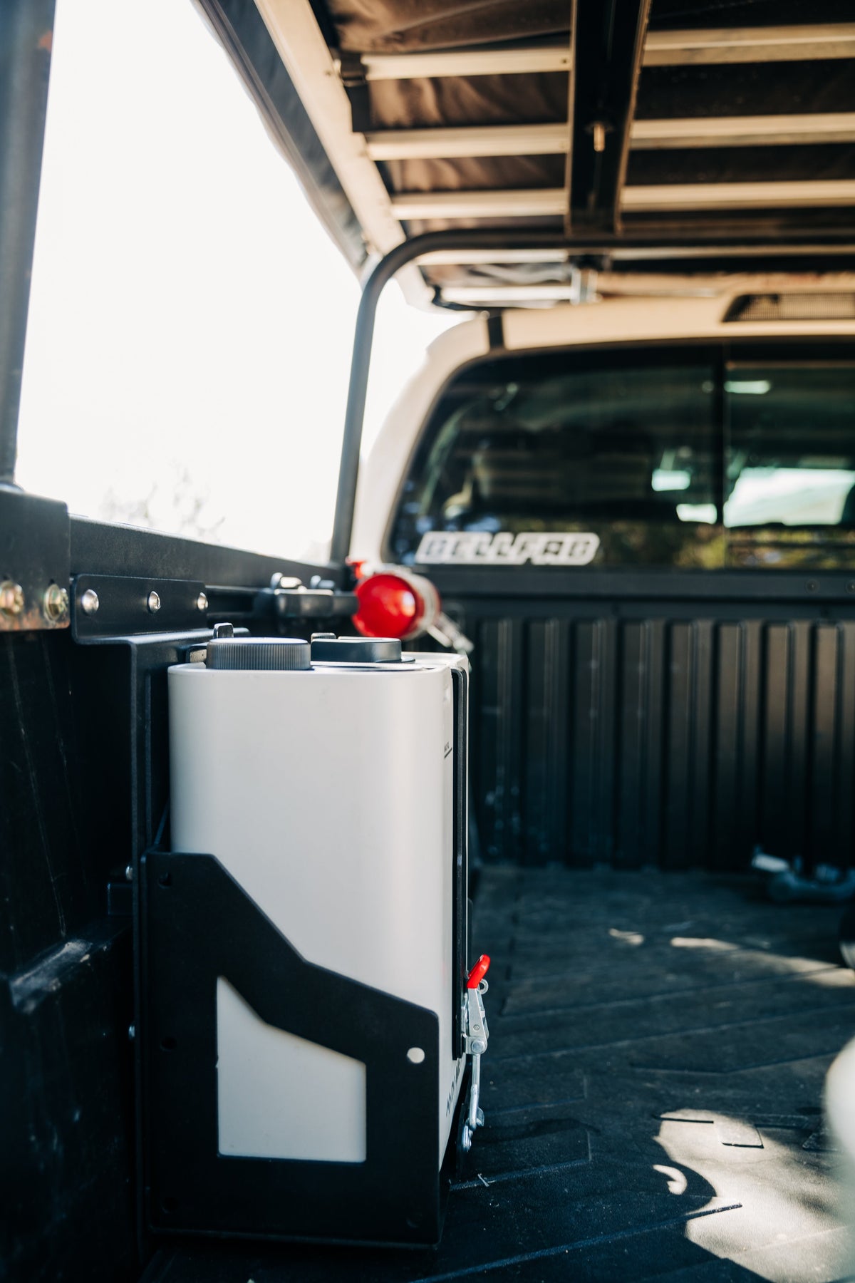 Dometic Water Jug Universal Mount