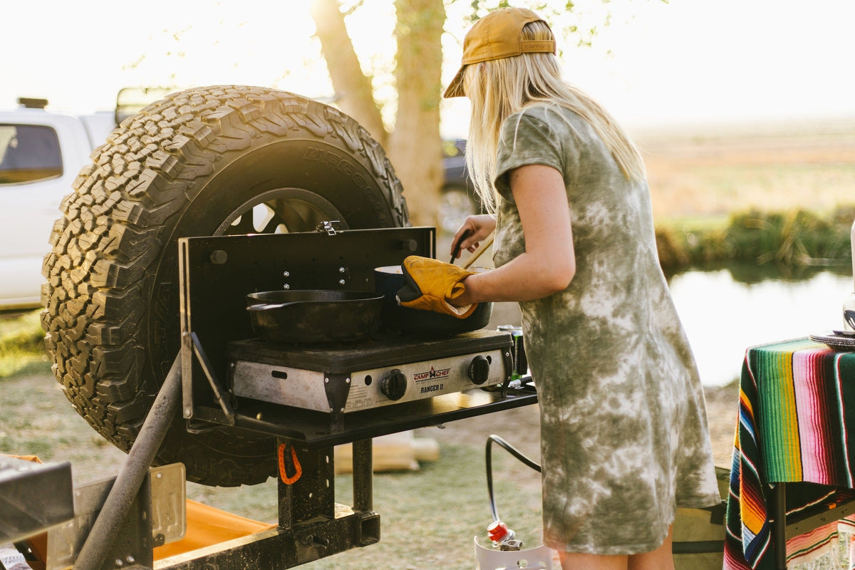 Swing out Hitch-mounted camp table